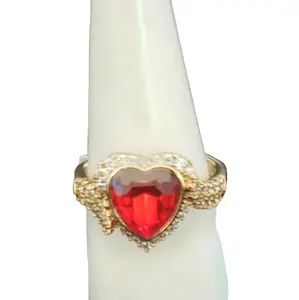 Amillo de Corazon Oro Laminado 14k Ros Gold Ring with Red Heart and Angel Wings Design
