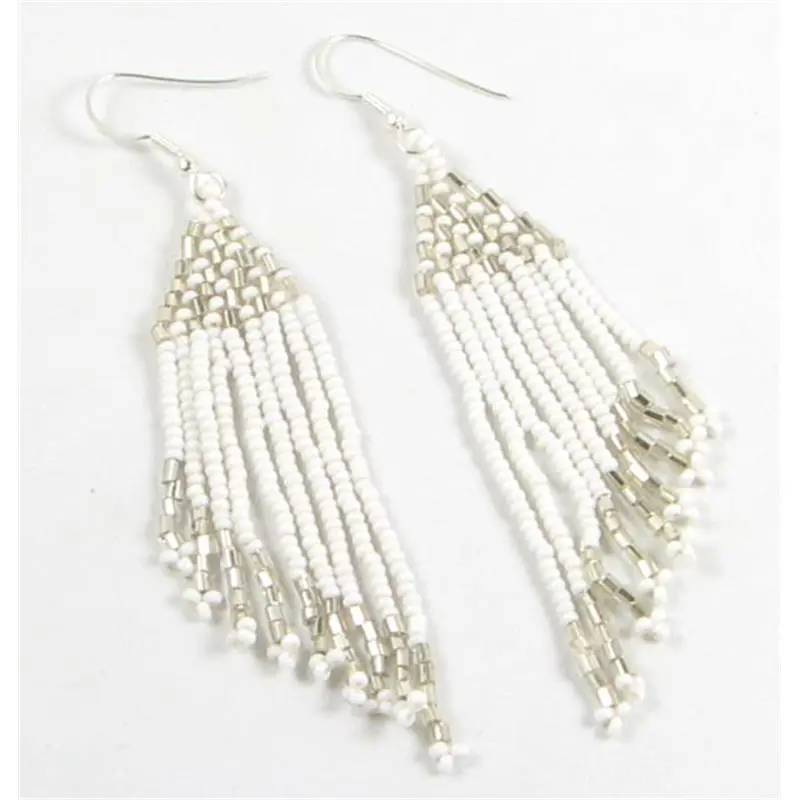 NEW HANDMADE WHITE SILVER SEED BEADED NATIVE STYLE HOOK EARRINGS E1/100-8