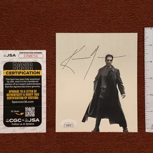 Keanu Reeves 6 5/8 x 5 Signed JSA Authenticated Photograph