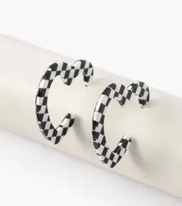 Heart shape checkerboard earrings