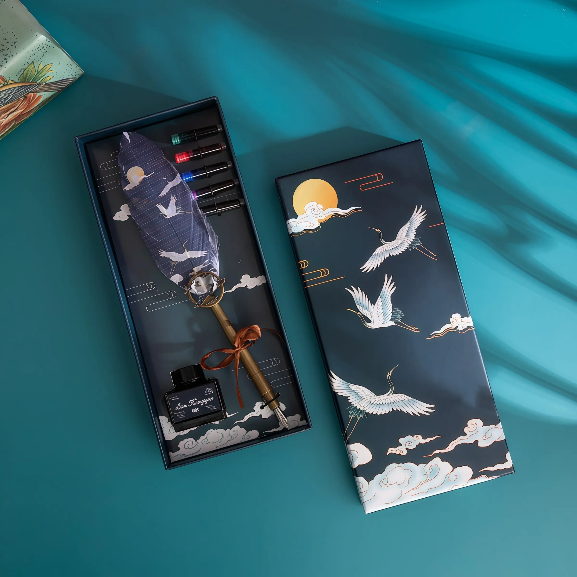 Cloud Crane Feather Pen Set, Includes 1 Pen, 5 Ink Cartridges, Suction Cup, Ink, Ideal Gift for Artists, Students, Teachers