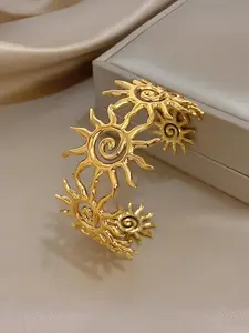 1 Pc Bohemian Spiral Sun Patchwork Bracelet, Stainless Steel Interlocking Design, Accent, Elegant Daily & Wedding Jewelry, Neutral Style