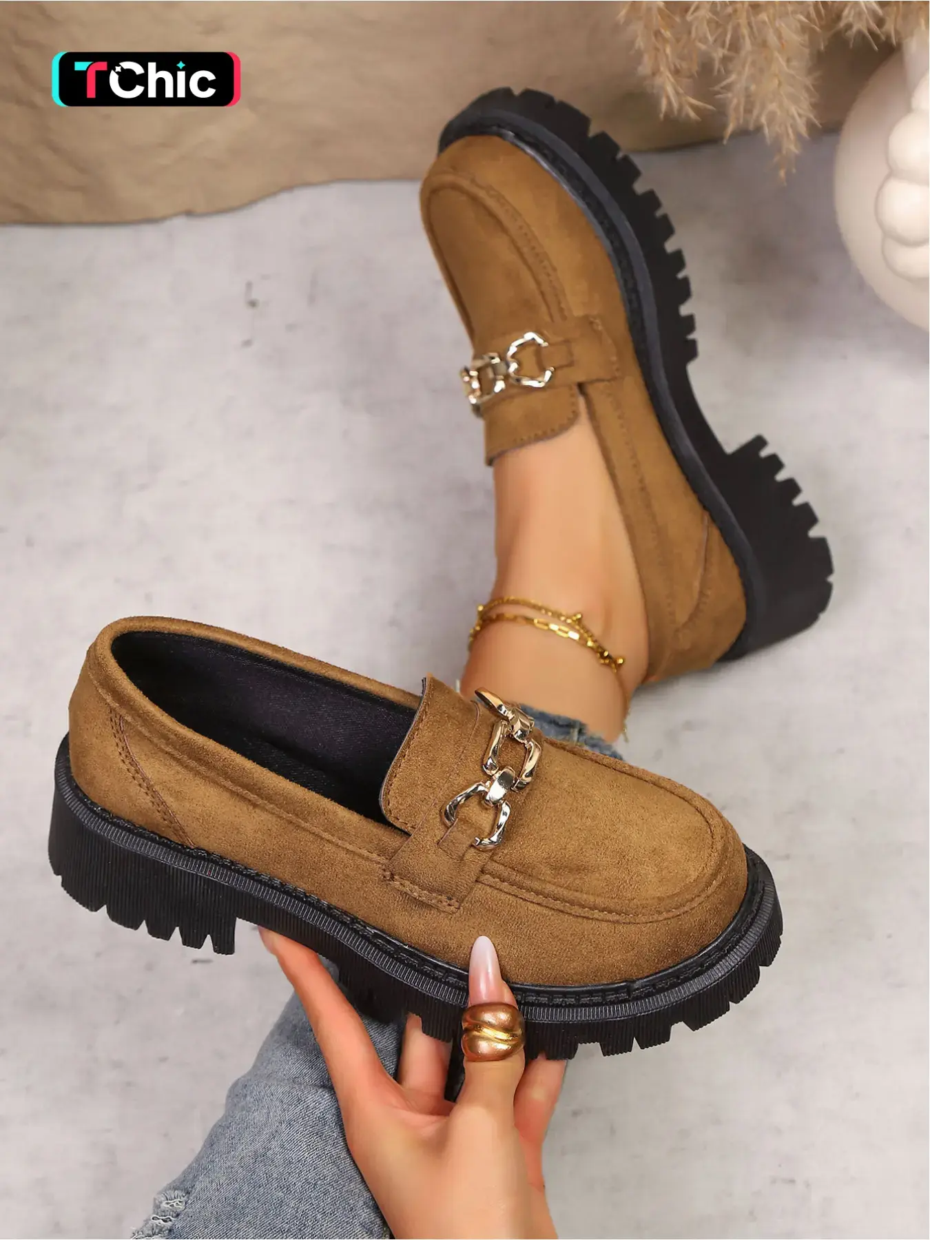 Trendy European and American style suede loafers with metal buckle accents, round toe, low-cut slip-on Women shoes suitable for parties, gatherings, and daily commuting Casual Low Top Flats Casual Flat Footwear