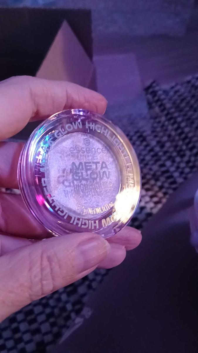 Item: META GLOW HIGHLIGHTER, vegan, cruelty-free, fragrance-free, oil-free