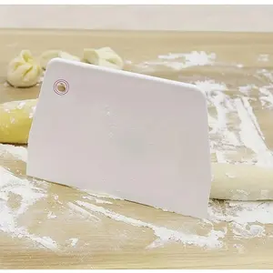 1pc, Dough Scraper, Plastic Dough Cutter, Flexible Pastry Chopper, Baking Tools, Kitchen Gadgets, Kitchen Accessories, Home Kitchen Items, Kitchen Utensils Tools