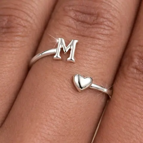 Fashion Initials Personalized Alphabet Ring 26 Letters Gloss Heart Design Stackable Plain Rings Elegant Everyday Ring for Women & Girls Delicate Jewelry Perfect for Engagement Weddings, Daily Wear Anniversary Gift Heart Shaped Ring Finger Jewelry