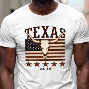 Texas Longhorn Skull Flag Graphic T-Shirt, Vintage Western Print Tee, Slim Fit Crew Neck Shirt, Texas Pride Casual Short Sleeve Top, Trendy Cowboy Aesthetic Cotton Tee for Lone Star State Fans, Western Style Enthusiasts and Patriotic Texans