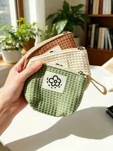 Women's Cute Mini Wallet Makeup Bag, Floral Patch Zipper Pouch, Wrist Strap, Portable Organizer for Cosmetics, Lipstick & Small Essentials, Cosmetic Storage Bag