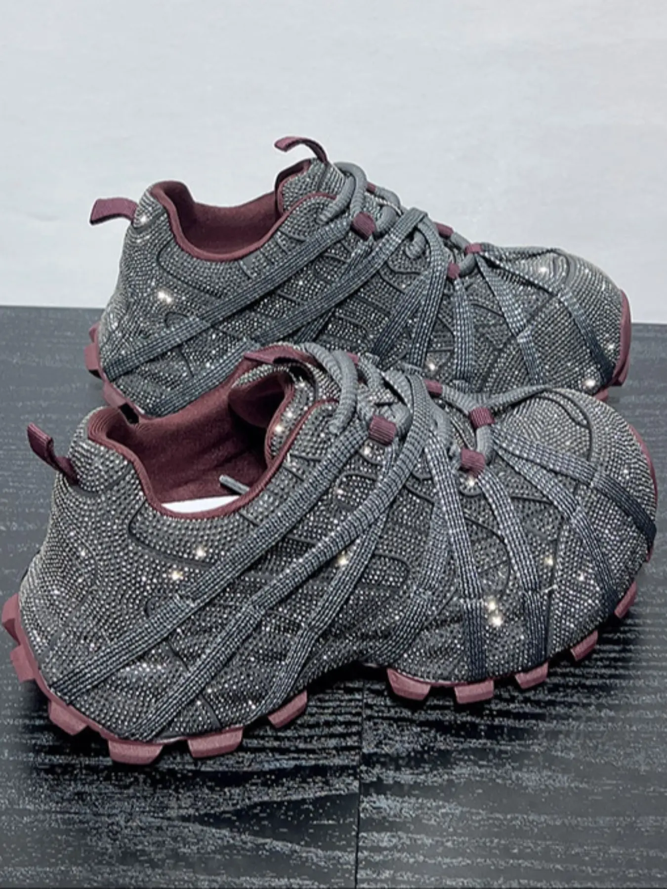 Elegant Water Diamond Dad Shoes Women Thick Sole Non-Fatigue New Fashion Versatile Sport Casual Female Footwear