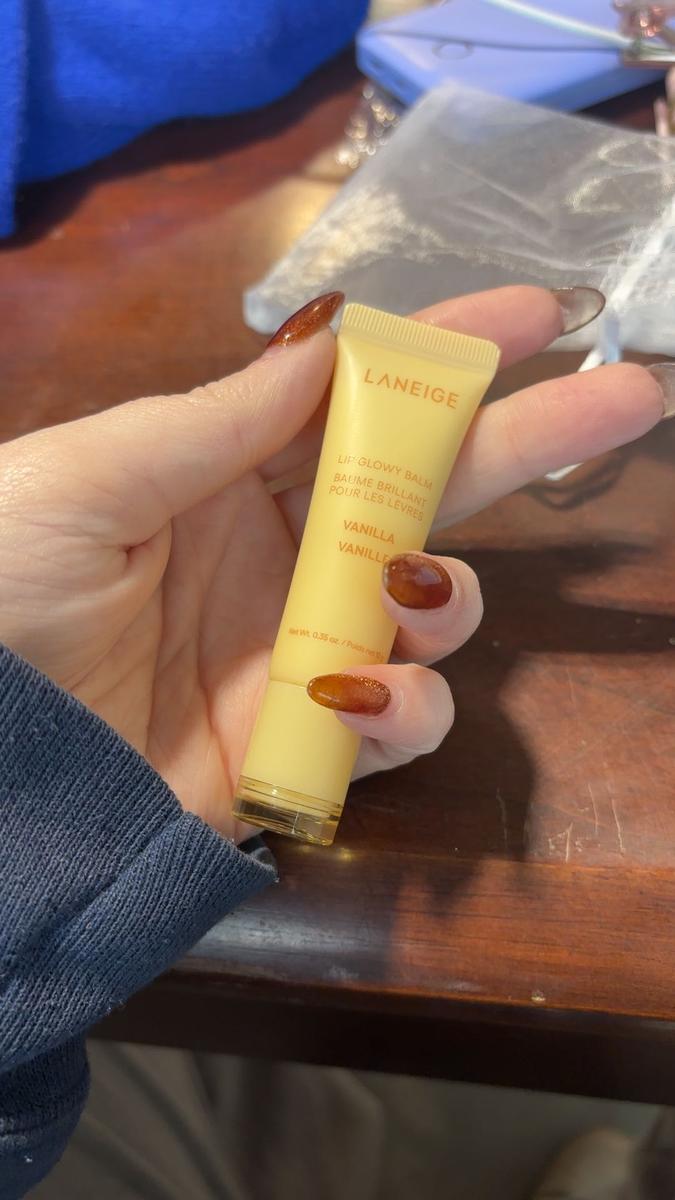 Item: Vanilla (Beige tint)