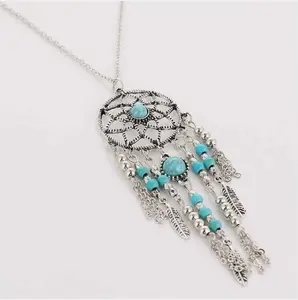 Boho Dreamcatcher Necklace – Silver Pendant with Turquoise Beads, Feathers & Chains | Festival Jewelry, Hippie Style Accessories, Gypsy Chic Long Necklace, Spiritual Gift for Women & Girls, Ethnic Tribal Statement Jewelry, Fashion Bohemian Charm