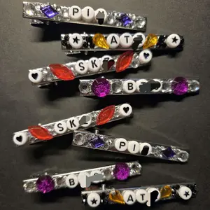 kpop hair clips!
