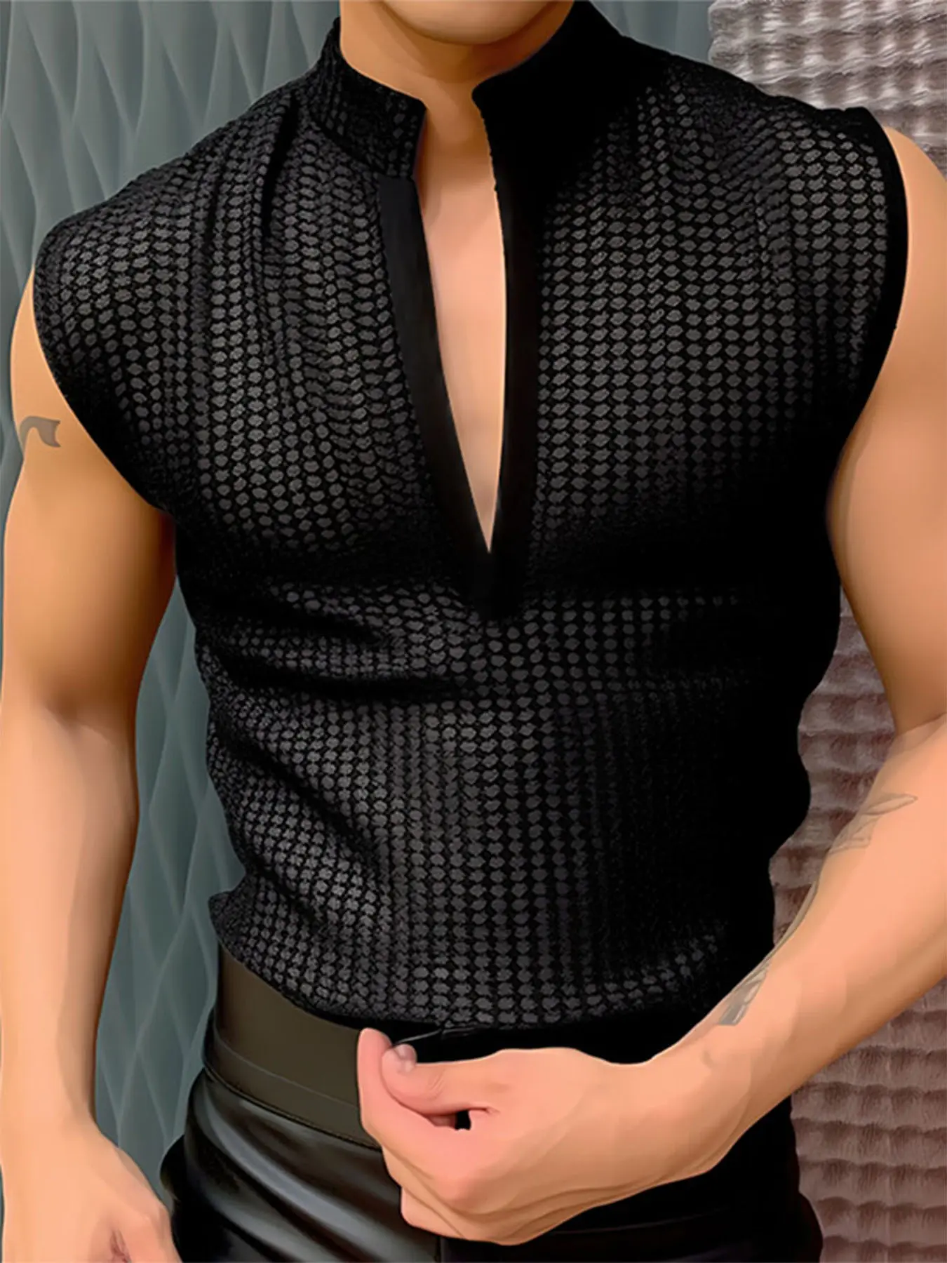 INCERUNSHOP Men's Fashion Casual Small V-Neck Textured Sleeveless Vest Tops, Summer Daily Wear, Comfortable and Stylish, Perfect for Everyday Use