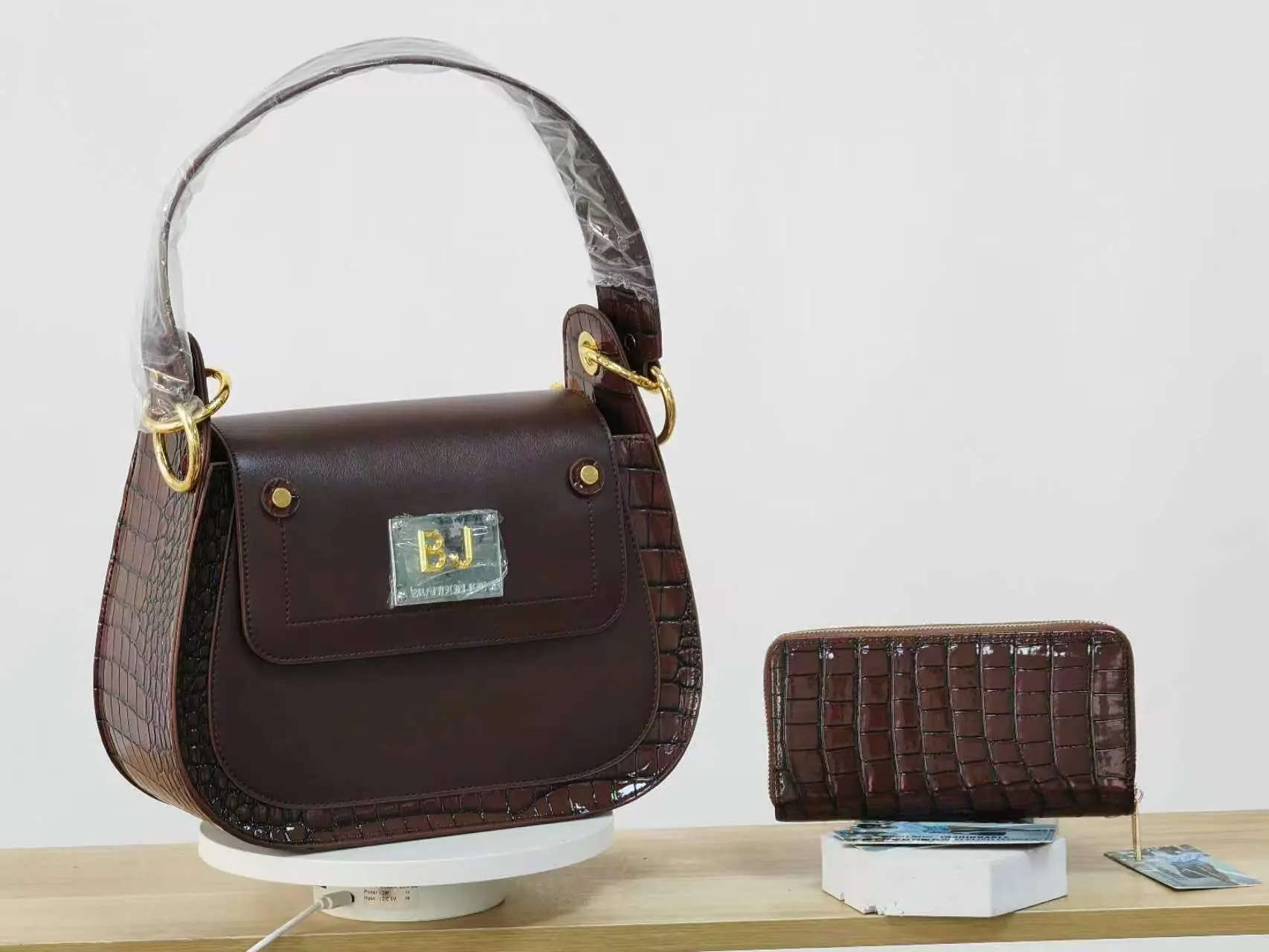 E98-New style women's large-capacity saddle bag stone pattern chain handbag with wallet size bag tote bag