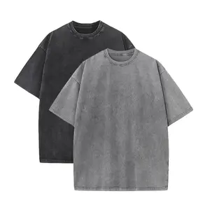 2 pieces of oversized men's and women's identical T-shirts. These are vintage thick cotton sports-style acid-washed loose T-shirts suitable for wearing in the gym.