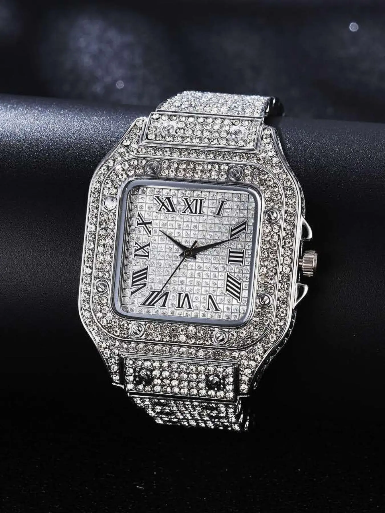Square watch with starry sky steel strip inlaid with diamonds, European and American men's Roman scale, elegant square dial, Stylish Watch, starry sky fashion Quartz Analog Wristwatch, Diamond Wrist Watch