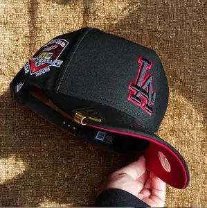 Black New Era Los Angeles Dodgers 9FORTY Curved Brim Baseball Hat, Red Embroidered LA Logo & Red Undervisor, MLB Streetwear Cap, Collector’s Limited Edition 2026 Urban Streetwear Gorra premium, moda urbana para hombres y mujeres