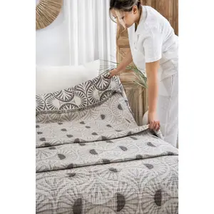 Ginkgo Muslin Bed Blanket Brown