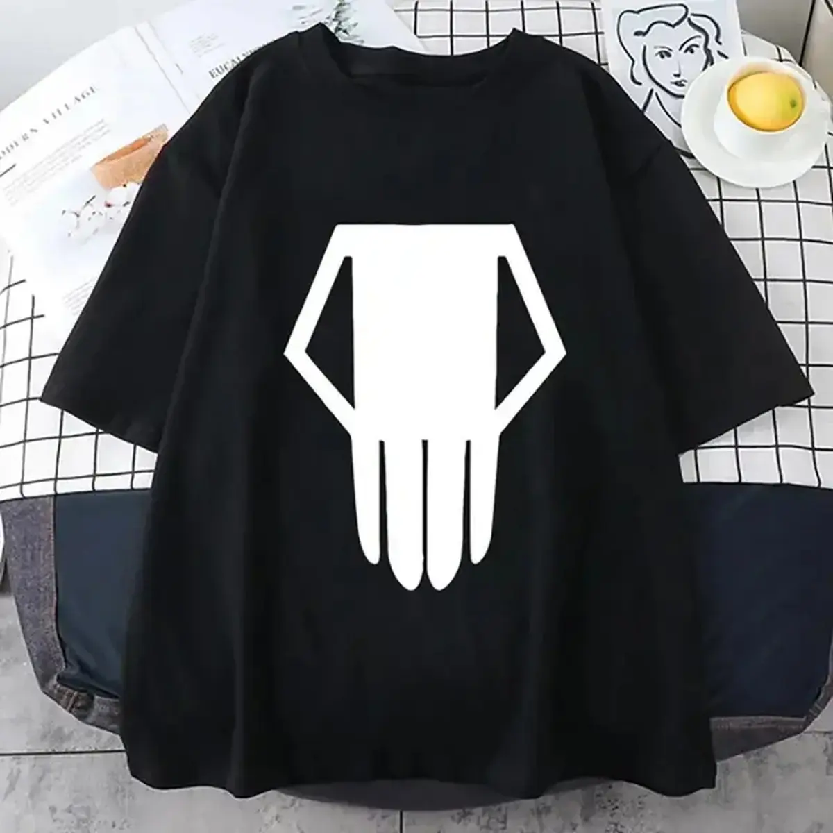 Bakugou Katsuki Graphic T-Shirt, Stylish Unisex Streetwear Top in a Soft Cotton Blend Fabric, All-Season Relaxed Fit Unisex Boxy Fit Heavyweight Tee