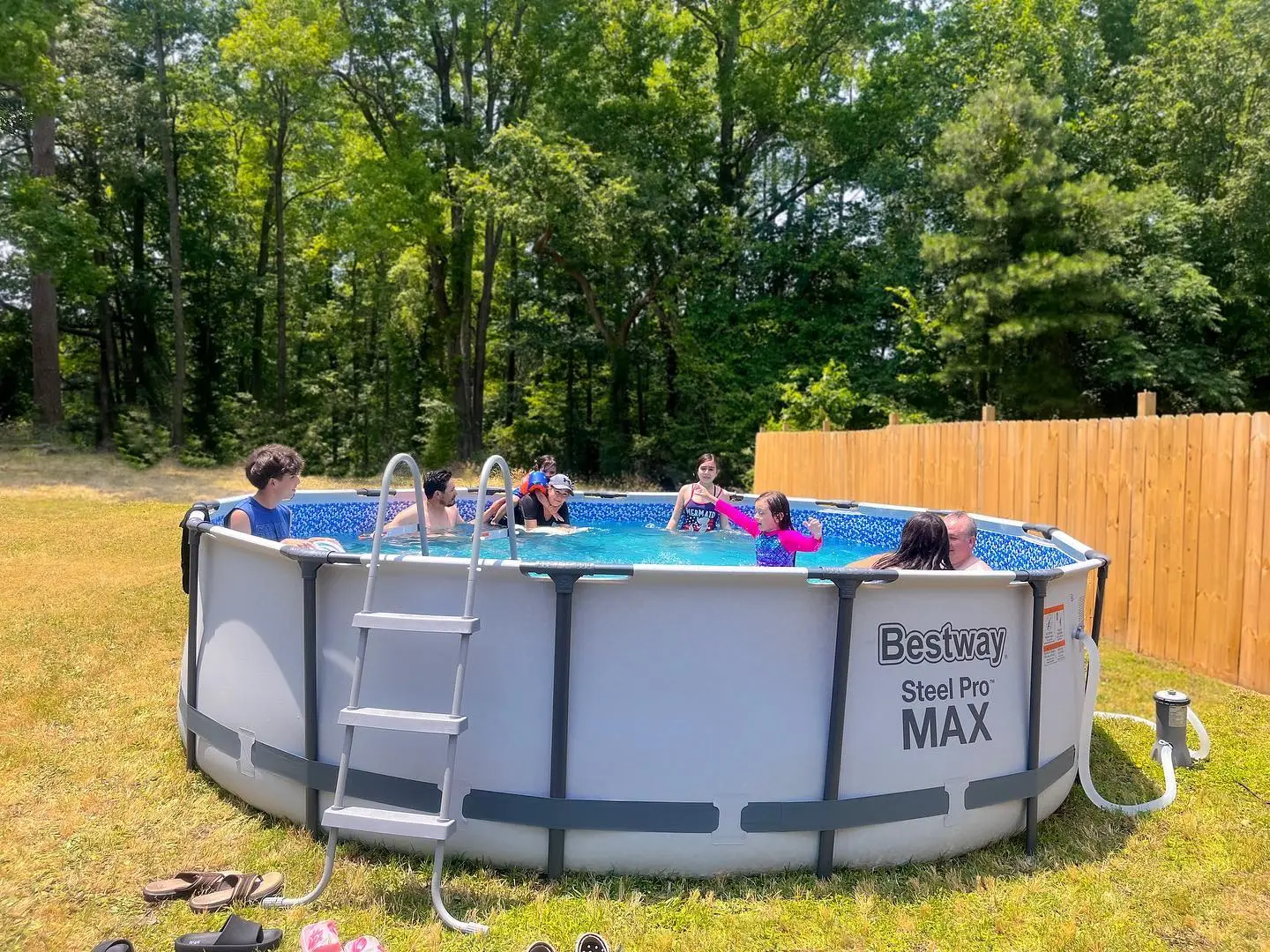 Bestway Steel Pro MAX Round Above Ground Swimming Pool, Home Improvement & Garden Pool Supply