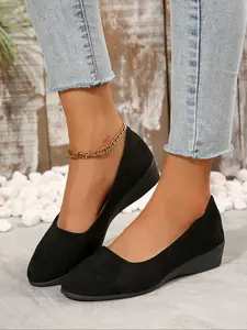 Women's Round Toe Slip-On Flats, Soft PU Leather Casual Non Slip Shoes, Lightweight Rubber Sole, All-Season Comfortable Design