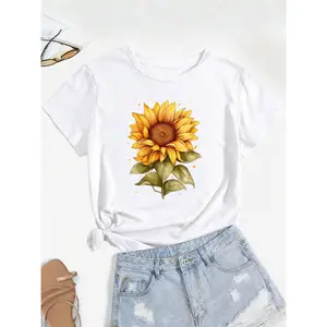 Women's Sunflower Print Round Neck Tee, Summer Clothes Women, Casual Short Sleeve Crew Neck T-shirt for Summer, Summer Outfits 2026, Graphic Tees, T Shirts for Women, Women's Top for Daily Wear