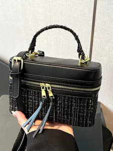 Fashionable retro small square bag, Flap square bag, tweed splicing handbag messenger bag, double zipper tassel design, exquisite, versatile and large capacity, suitable for daily commuting, Commuter Crossbody Bag