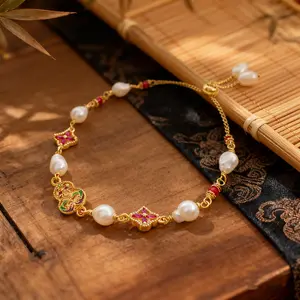 Crimson Thread Blessing Pearl Bracelet | Freshwater Pearl + Faceted Crystal Gourd, Chinese Style, Instantly Add Blessed Gentle Temperament for Daily & Commute #PearlBracelet #FacetedCrystalGourd #Chinese Style #FreshwaterPearl #LuxuryAccessory