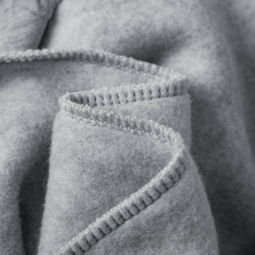 3-pack men’s casual athletic shorts, loose and versatile outdoor shorts, solid color with a simple drawstring design, suitable for everyday commuting and running.