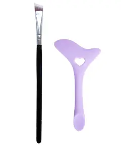 Slanted Ultra Thin Winged Eyeliner Brush Silicone Eye Liner Stencils Makeup Aid,Angled Eyeliner Brush Slanted-Small Thin Winged Liner Eyeshadow Eyebrow Tool(Purple)