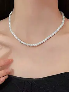 1 vintage French elegant white artificial pearl necklace, a simple and elegant necklace, a holiday gift for daily fashionable wear and accessories