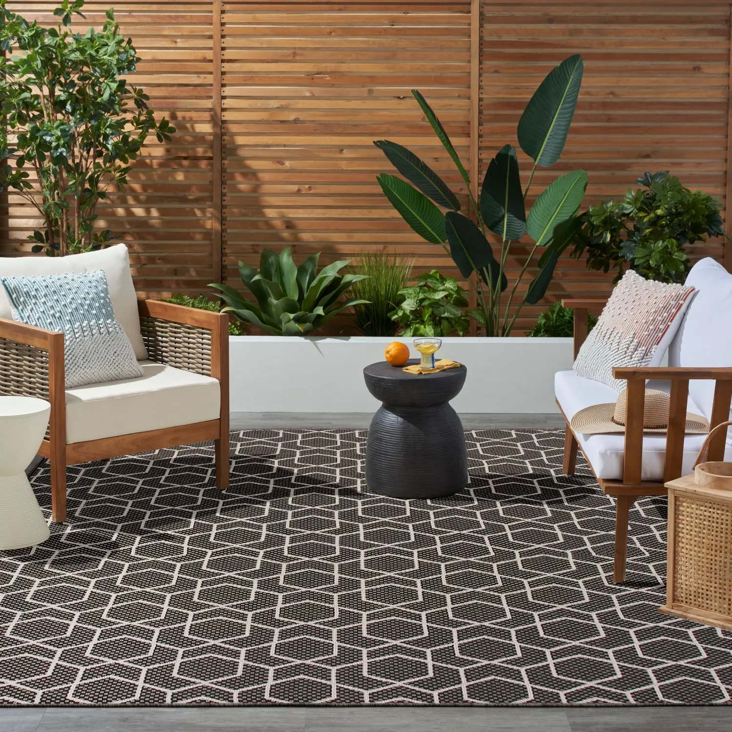 Nourison Horizon Indoor-Outdoor Geometric Flatweave Geometric Area Rug, Durable Floor Rug for Living Spaces & Patios, Geometric Area Rugs