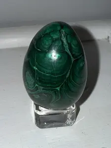 Small malachite egg w/stand