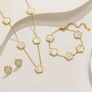 “MINY Clover Luxe Necklace”