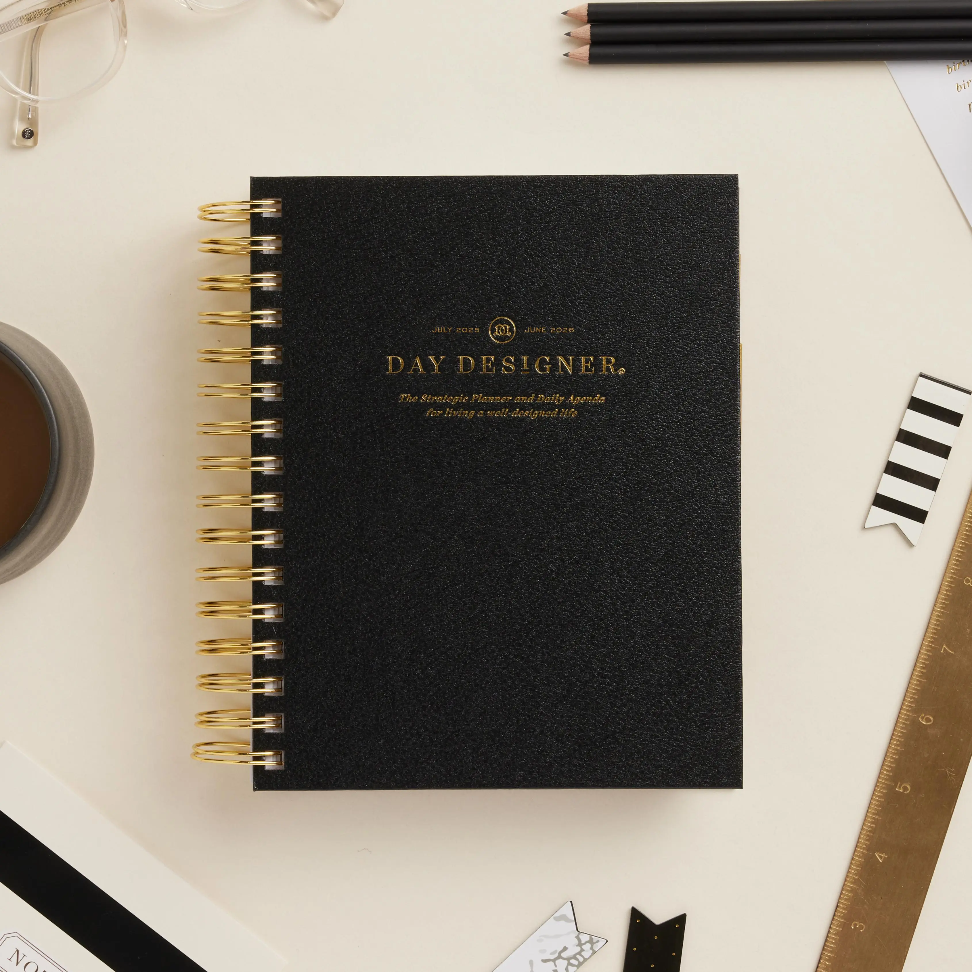 2025-26 Mini Daily Planner: Classic Black Pebble Texture