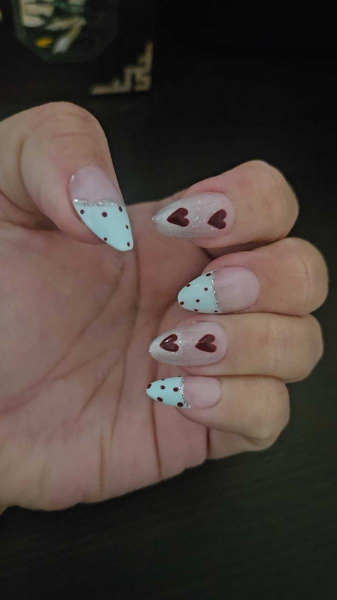 Item: M(short/medium), $25.99 9bags, host:Tessa