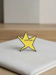Creative Star Shaped Brooch, Cute Star Design Brooch, Fashion Accessories for Men & Women, Trendy All-match & Exquisite Brooch for Birthday Gift, Durable Metal Pins