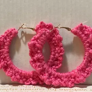 Crochet Hoops - Pink Crochet Hoops with Gold Tone Clips