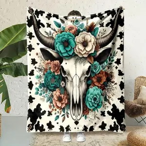 Cozy Country Style Cartoon Cow Skull Floral Pattern Flannel Blanket-Super Soft Double-Sided All-Season Universal, Suitable for Sofa, Bed, Travel and Office Decorations