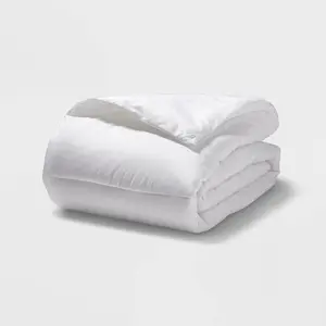 Full/Queen Bed Basics Kids' Duvet Insert White - Pillowfort