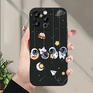 A Creative Cartoon Astronaut Pattern Phone Case, TPU Shockproof Full Protection Case, Suitable for iPhone 17/16/15/14/13/12/11 PRO MAX PLUS AIR E XS and PROMAX MINI, Ideal Gift for Friends and Family, MS2124