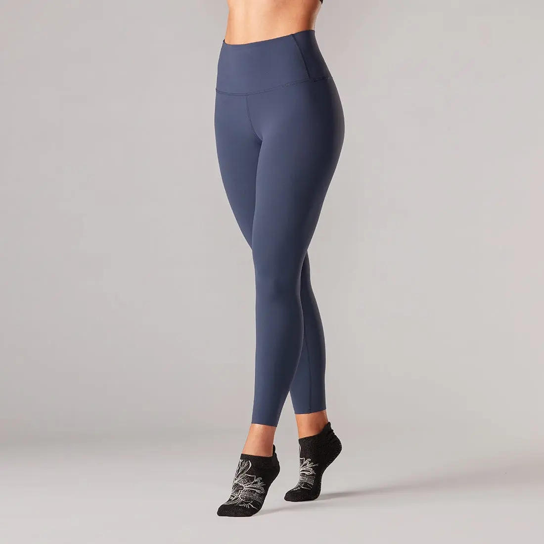 TAVI High Waisted 7/8 Leggings