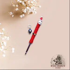 Polymer swirl santa christmas holiday crochet hook / santa clause crochet hook with ornament stitch marker crochet hook knitting accessory