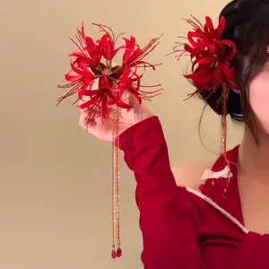 Retro Red Spider Lily Tassel Fabric Flower Hair Clip, Countryside Style Hairpin for Brides, Fashion Hair Accessories, Hair Clips