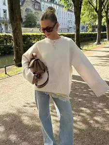 Women's Solid Color Round Neck Long Sleeve Casual Loose Lightweight Knit Sweater Pullover, Simple Knitted Woolen Top for Fall Winter