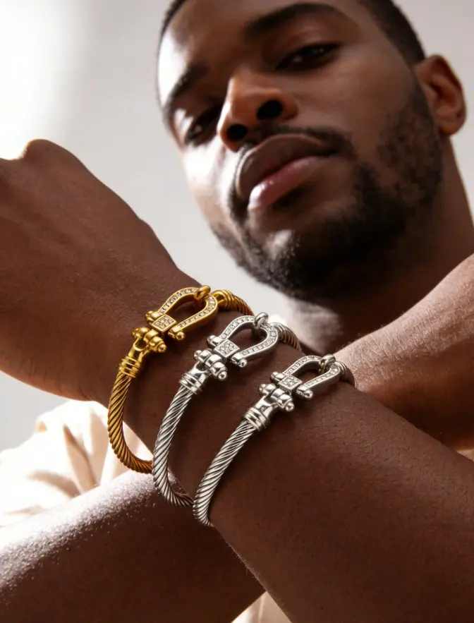 Horseshoe Bangle Bracelet, Classic Unisex Jewelry for Daily Wear & Gifting