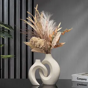 Artistic Vase Decoration, Modern INS Style, Light Luxury & Advanced Abstract Ornament for Entrance, Living Room and Bedroom Vase