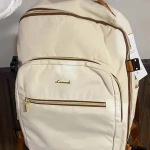 【Valentine's Day Gift】LOVEVOOK Colorblock Carry-On Travel Backpack with 3 Packing Cubes and Laptop Compartment - Personal Item,TSA-Friendly, Airline Approved Travel Bag for Hiking, Weekend,Gift for Valentine's Day,  TikTokShopJumpstartSale