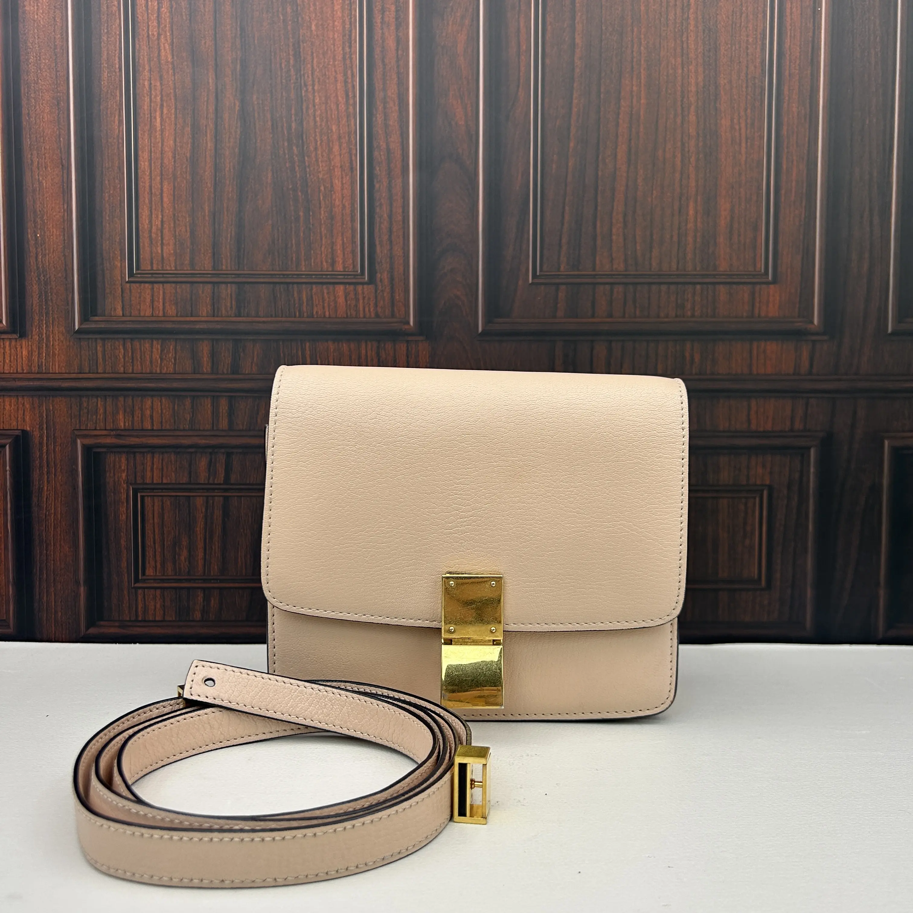 Pre-owned Celine Classic Box Bag in Nude Pink 888
