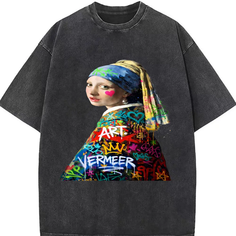 Vintage Washed Pop Art Graffiti Drip Girl With A Pearl Earring Vermeer Graphic T-Shirt, Classic Renaissance Painting Mashup Street Art Heart Crown Cool Artist Distressed Cotton Oversized Streetwear Tee For Art Lovers Street Style Fans